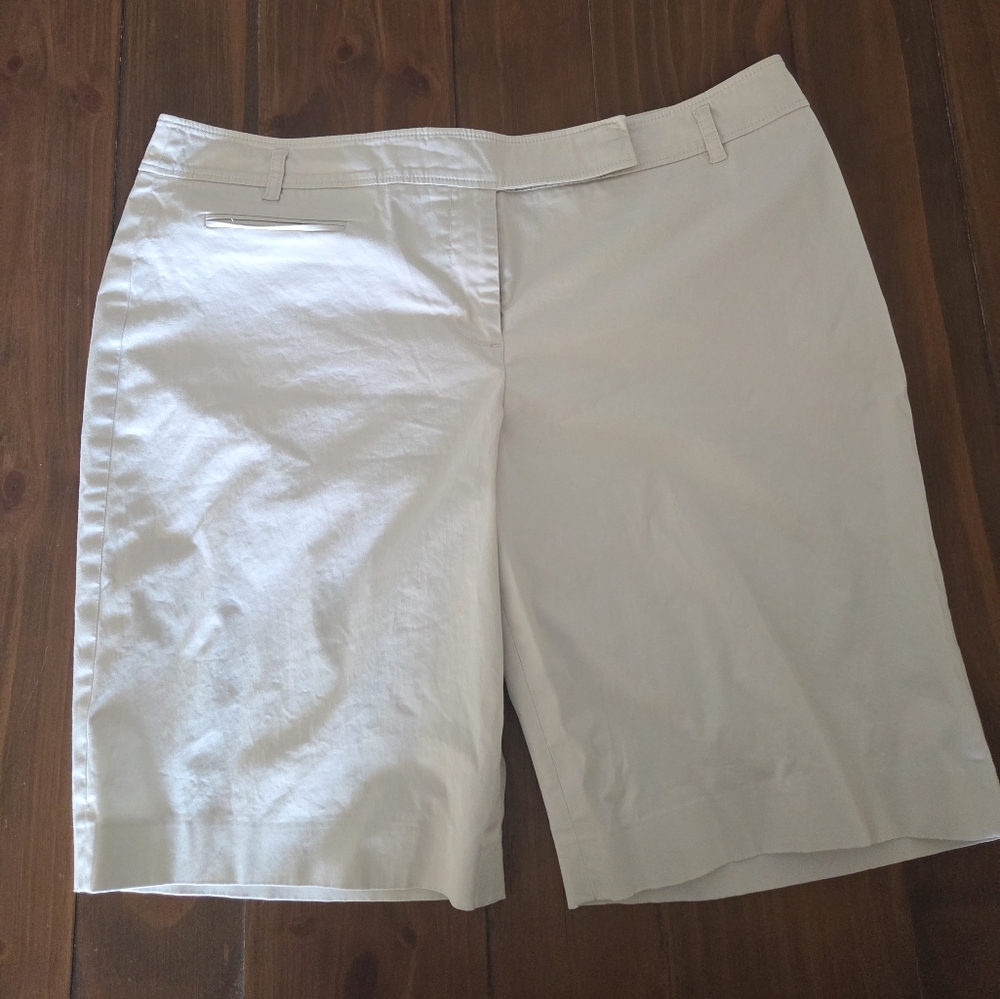 LOFT Cream Casual Shorts